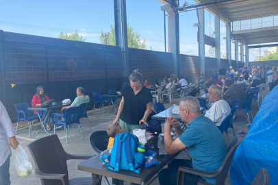 Edirneliler Pazar Kahvaltılarını Emek Pazarı'nda Yapıyor