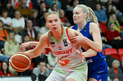 Galatasaray, Dorka Kata Juhasz'ı k,Kadrosuna Kattı