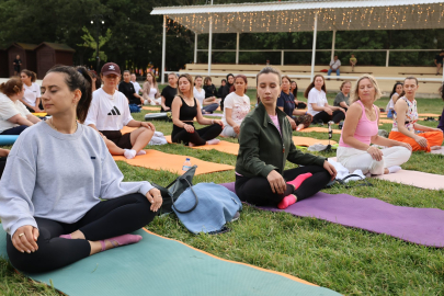 Çerkezköy’de Dünya Yoga Günü Doğayla İç İçe Kutlandı