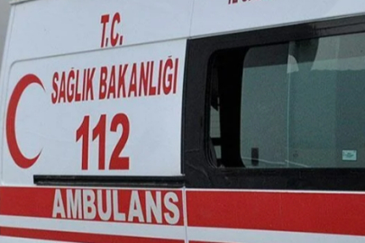 Tekirdağ'da Bariyere Çarpan Otomobildeki 3 Kişi Yaralandı