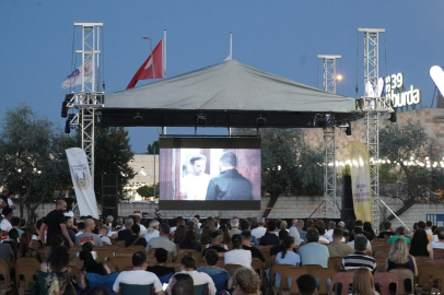 Açık Hava Film Gösterimleri ‘Paranoya’ İle Başladı