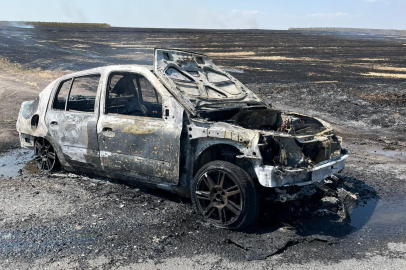 Tekirdağ 'da Seyir Halindeki Otomobil Alev Aldı! Araç Hurdaya Döndü