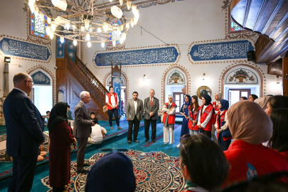 Vali Uğur Turan, Genç Gönüllülerle Buluştu