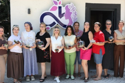 Camın İçinde Bir Dünya: Hayallerin Bahçesi Teraryum Atölyesi