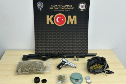 Edirne'de Evinde Uyuşturucu ve Ruhsatsız Silah Bulunan Şüpheli Gözaltına Alındı