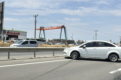 Edirne'de Otomobil İle SUV Tipi Aracın Çarpıştığı Kazada 6 Kişi Yaralandı