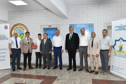 Tekirdağ'da Okulların Boyasını Yükümlü ve Hükümlüler Yapıyor