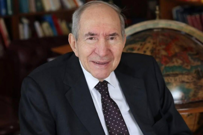 Eski CHP Genel Başkanı Altan Öymen Hayatını Kaybetti