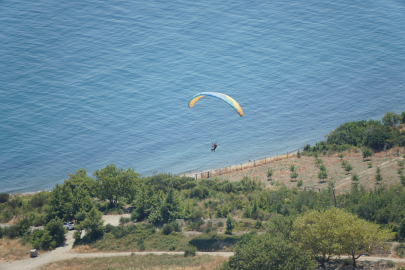 Uçmakdere'de Adrenalin Tutkunları Gökyüzüyle Buluşuyor