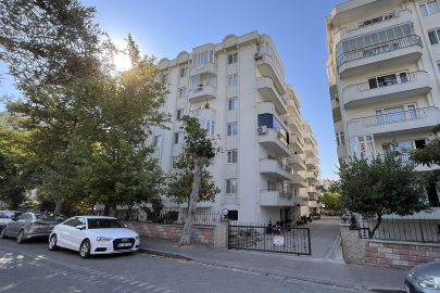 Çanakkale'de Bir Kadının Evinde Ölü Bulunmasıyla İlgili Soruşturma Sürüyor