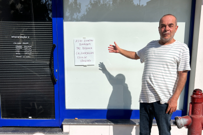 Sıcakların 45 Dereceyi Bulmasına Dayanamayınca, İş Yerine Not Asıp Tatile Çıktı