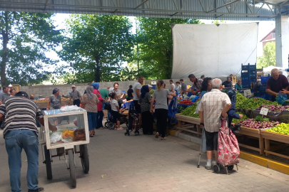 Kavurucu Sıcak Bile Havsa Halk Pazarını Etkilemedi