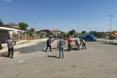 Lalapaşa Belediyesi’nden Yazlık Düğün Alanında Zemin Düzenleme Çalışması