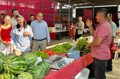 Başkan Akın'dan Pazar Esnafına Kepenk Sözü