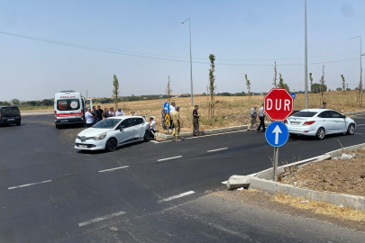 Tekirdağ'da Otomobiller Çarpıştı: 2'si Çocuk 6 Yaralı
