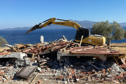 Çanakkale’de 15 Kaçak Yapı Yıkıldı