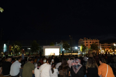 Pınarhisar’da Açık Hava Sinema Keyfi Miniklerle Buluştu