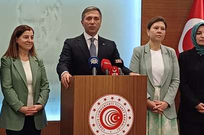 AK Parti'li Sırakaya Kapıkule'de Konuştu: "Gurbetçiler Ülkemize Büyük Katkı Sağlıyor"