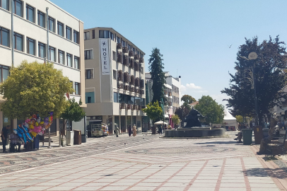 Edirne'nin Kalbi Sıcak Havada Boş Kaldı