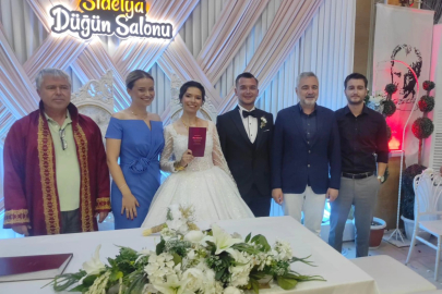 Milletvekili Sarıçam, Genç Çiftin Mutlu Gününe Ortak Oldu