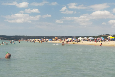 Saros Körfezi'ndeki Sahillerde Yoğunluk