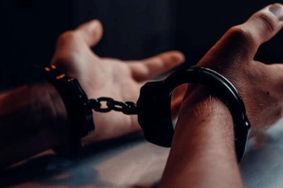 Evinde Uyuşturucu Ele Geçirildi