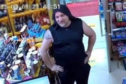 Gülerken Bir Anda Yere Yığıldı, Hayatını Kaybetti