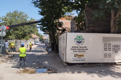 Kaleiçi’ndeki Tarihi Konakta Yıkım Başladı