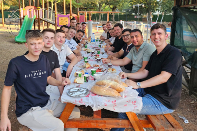 Başkan Talay, Gençlerle Mangal Keyfinde Buluştu