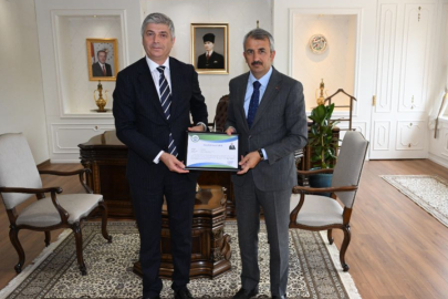 Bayazıt’tan Vali Sezer’e Veda Ziyareti