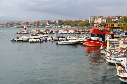 Tekirdağ'da Poyraz Nedeniyle Bazı Plajlarda Denize Girmek Yasaklandı