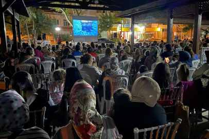 Şarköy’de Yaz Akşamları Açık Hava Sinemasıyla Renklendi