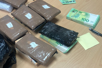 Sınır Kapısında 166 Bin Euro Değerinde Kaçak Altın ve Döviz Yakalandı