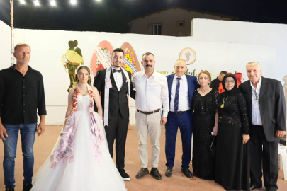 Başkan Martin Genç Çiftin Mutluluğuna Ortak Oldu