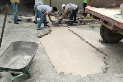 Saray Belediyesi Ekipleri Birçok Sokakta Yol Tamiratı Yaptı