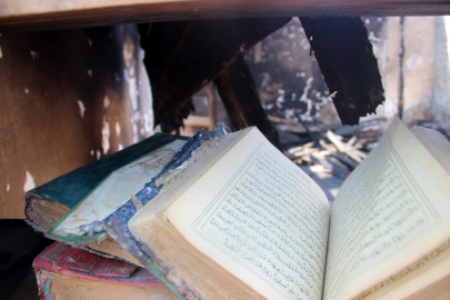 Evi Yandı, Çatısı Çöktü, Kur'an-I Kerim'ler Sapasağlam Kaldı