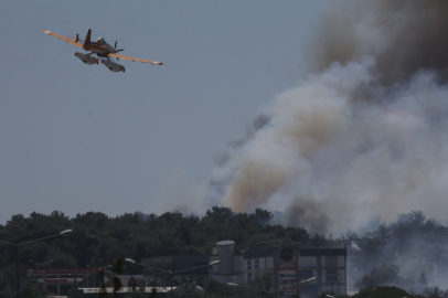 Çanakkale'de Çıkan Orman Yangınına Müdahale Ediliyor