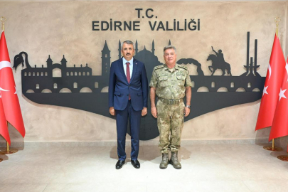 Korgeneral Muammer Alper’den Vali Sezer’e Veda Ziyareti