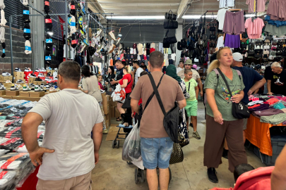 Edirne’deki Pazarda Cumartesi Yoğunluğu