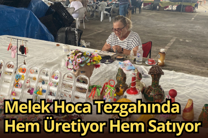Melek Hoca Tezgahında Hem Üretiyor Hem Satıyor