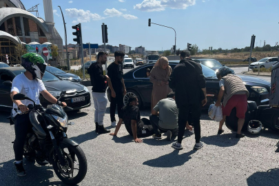 Otomobile Çarpmamak İçin Manevra Yapan Motosiklet Devrildi: 1 Yaralı