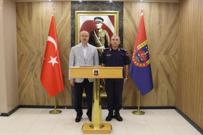 Çanakkale Valisi Toraman’dan Jandarma Kıdemli Albay Akyüz’e Hayırlı Olsun Ziyareti