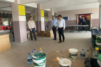 Özderin, Okullarda İncelemede Bulundu