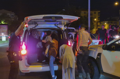 Edirne'de "Dur" İhtarına Uymayan Otomobilde 6 Düzensiz Göçmen Yakalandı