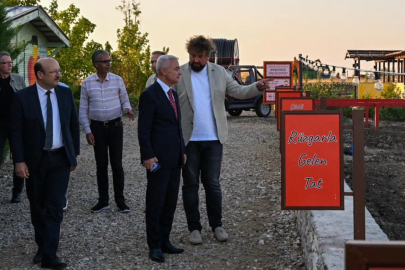 Vali Uğur Turan Lüleburgaz’da “Çilek Evi”ni Ziyaret Etti