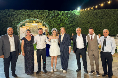 Belgin İba, Melisa ve Umut’un Düğün Cemiyetine Katıldı