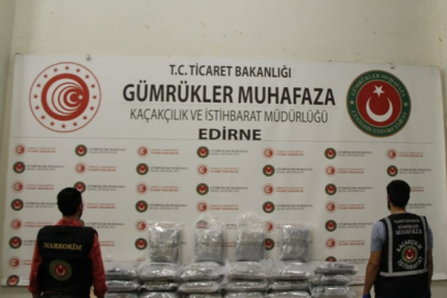 Edirne'de Sınır Kapılarındaki Operasyonlarda 69 Kilo 872 Gram Uyuşturucu Ele Geçirildi