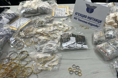 16 Bin Euro Değerindeki Altın ve Gümüş Komşuya Takıldı