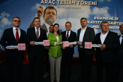 Başkan Akın, TBB Encümen Toplantısı'na ve TBB Araç Teslim Töreni'ne Katıldı.