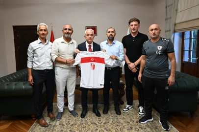 Vali Turan, Hakan Çalhanoğlu’nun Babasını Ağırladı